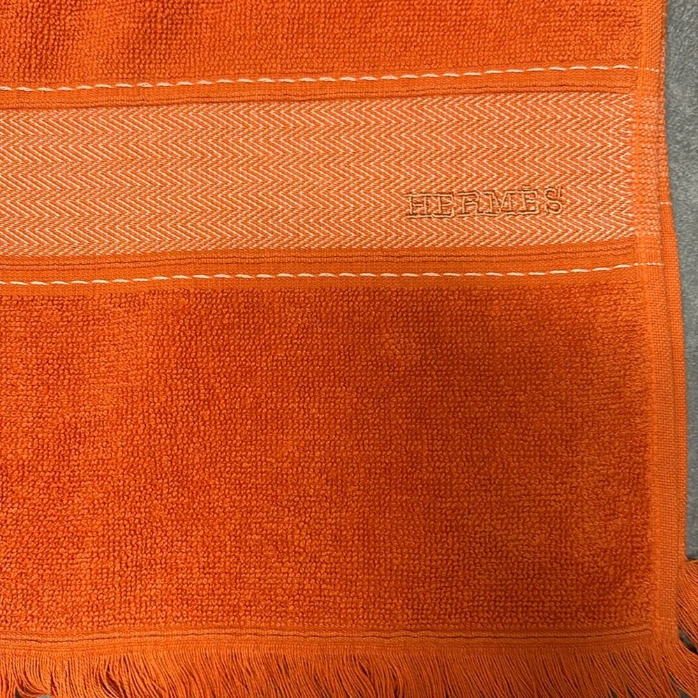 Authentic BNWOT Hermes Yachting Towel (Large)